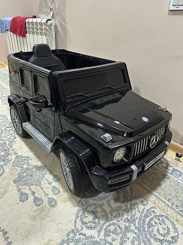 Uşaq üçün elektrikli minik maşını – Mercedes G-Class üslubunda, qara — 1