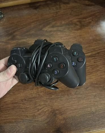 pc komputer: PC üçün oyun pultu. Telefonada gedmelidi, yoxlamamışam. Teze kimidi — 2