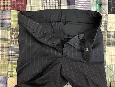 kişi eynəyi: Kişi klassik şalvarı – tünd göy rəngdə, incə şaquli zolaqlı — 2