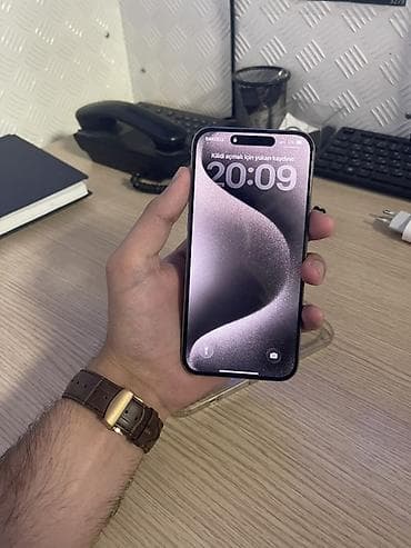 iphone 11 2el: IPhone 15 Pro Max, 256 GB, Natural Titanium, Barmaq izi, Face ID — 2