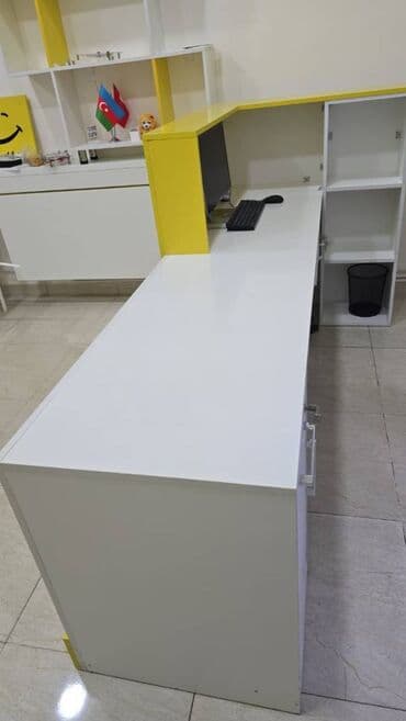 inversiya masası: Resepşn, Dördbucaq masa — 3