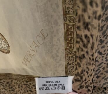 hicablı geyim: Шарф Gianni Versace. Оригинал. Шёлк. Размер 175см*70см. В идеальном — 6