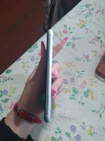 soyducu islenmis: IPhone 11, 64 ГБ, Белый, Face ID — 4