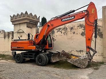 avtomobil icarəyə: Salam Tekerli ekskavator icaresi Ayliq ve günlük — 2