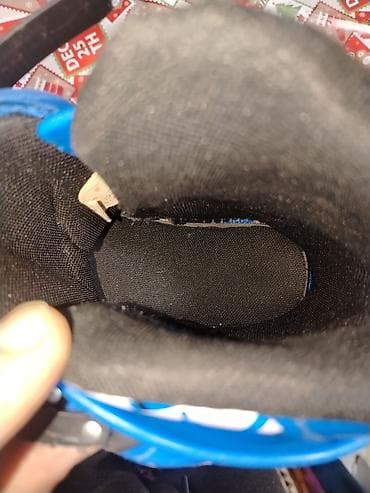 Roliklər: İşlək vəziyyətdədir az müddət istifadə olunub. Ünvan 4 mkr dairəsi — 9