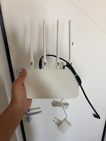 Modemlər və şəbəkə avadanlıqları: Xiaomi router 4A gigabit, global versiya. Ideal veziyyetde, tezeden — 1