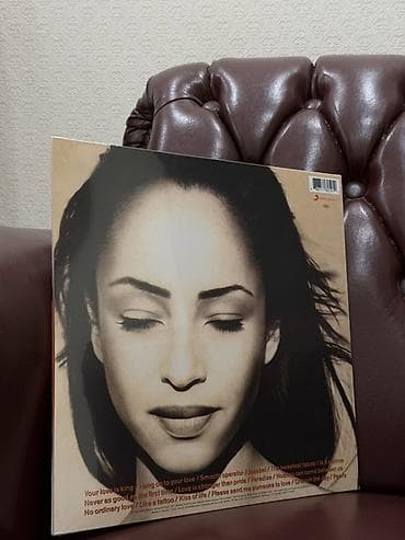 Виниловые пластинки: Məhsul: Vinil lövhə (LP) – “The Best of Sade” Format və buraxılış: - — 2