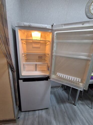 Техника для напитков: Б/у 2 двери Indesit Холодильник Продажа, цвет - Белый — 3