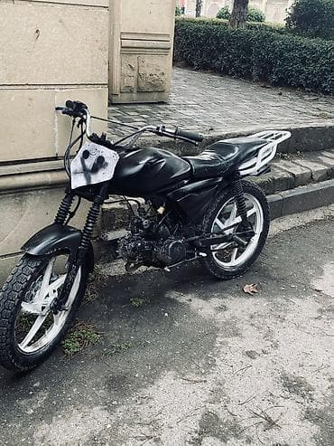 Su nəqliyyatı: Enduro tərzində yığılmış yüngül motosiklet - Kuzov və plastiklər: mat — 2