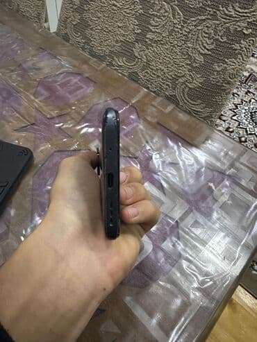 telefon divar kağızları 2022: Model: Redmi (AI-CAM Photography System) Rəng: Qara/boz ton Ekran: Tam — 5