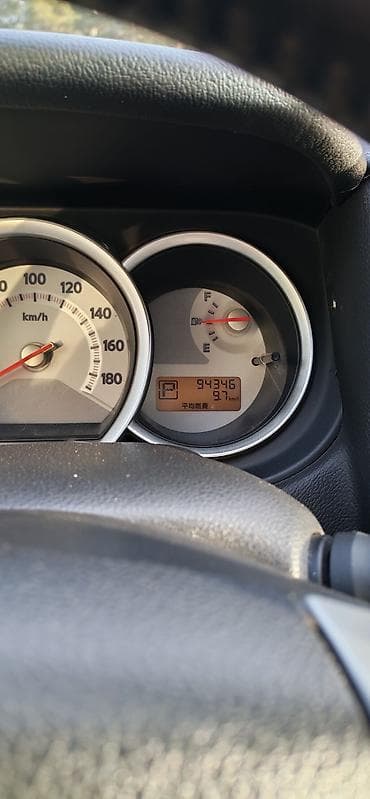 nissan tiida qiyməti: Nissan Tiida: 1.6 l | 2011 il Sedan — 4