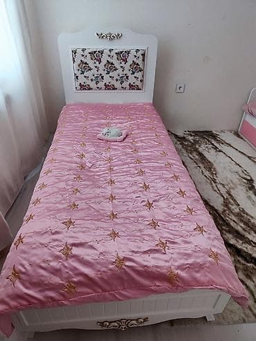 Tək neferlik Ağ appaq yundan yorganlar 2 ədəddir 1 i 40 AZN