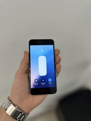 Kompüter, noutbuk və planşetlər: IPhone SE 2020, 64 GB, Ağ, Zəmanət, Barmaq izi, Simsiz şarj — 1