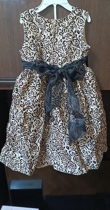 ev geyimleri sekilleri: Qız uşağı üçün ziyafət paltarı (3–4 yaş, 104 sm) Çox zərif və eleqant — 2