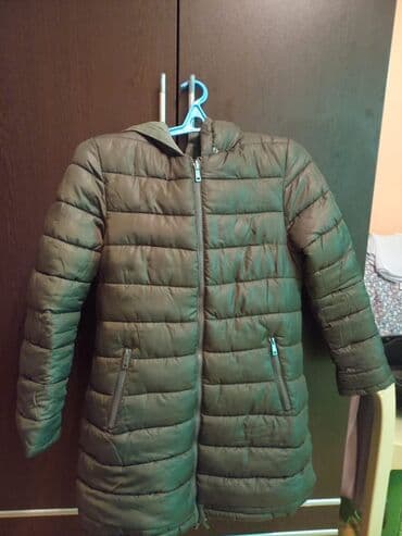 зеленая мужская кофта: 2 defe geyinilib, qış üçün əladır,iki üzlüdürqadın üçün — 1