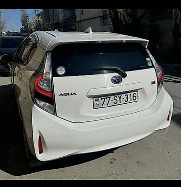 Motonəqliyyat: Toyota Aqua: 1.5 l | 2018 il Hetçbek — 2