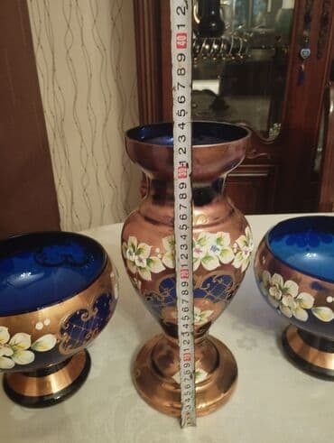 lepka qablar: Lepka qablar,3 bir yerdə satılır.bezi yerlərdə zəri gedib.25 m — 1