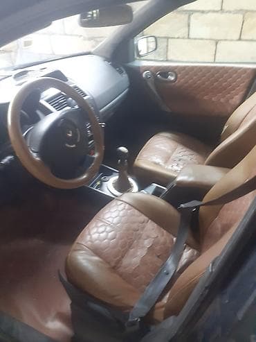Su nəqliyyatı: Renault Megane: 1.9 l | 2007 il 25000 km Universal — 5