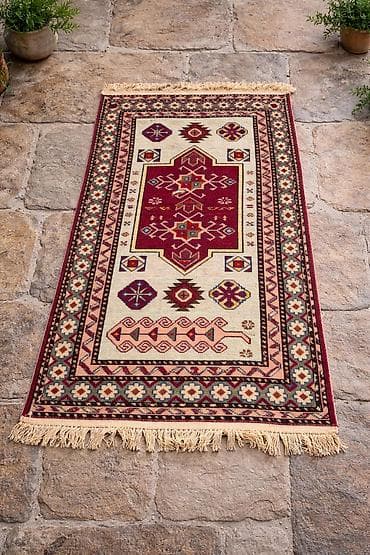 Qonaq otağı, dəhliz və ya balkon üçün dekorativ xalça - Stil