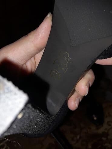 sukeçirməyən kişi sapoqları: Ölçü: 37, rəng - Qara, İşlənmiş — 4