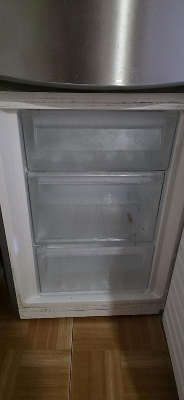 Mətbəx texnikası: 2 qapılı Zanussi Soyuducu Satılır, rəng - Gümüşü — 5