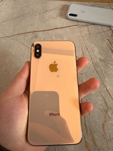 Apple iPhone: IPhone Xs — 2