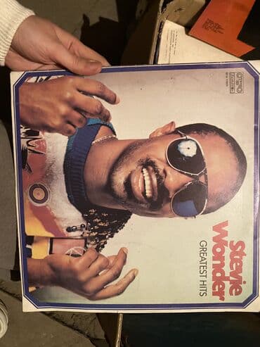 Əntiq vazalar: Plastinkalar çeşid çoxdur.Gəncə şəhərindədir — 4