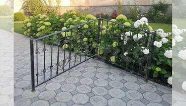 Balkon məhəccəri, Dəmir