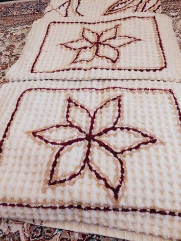 örtükler: Yataq üçün Yeni Yataq örtüyü, Ünvandan götürmə — 2