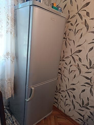 epilyator satilir: 2 qapılı Atlant Soyuducu Satılır, rəng - Gümüşü — 2