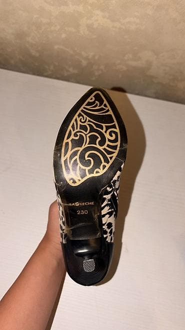 sari batinka: Ölçü: 36.5, rəng - Qara, Yeni — 5