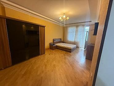İnşaatçılar metrosuna yaxın, 16 mərtəbənin 3 cü mərtəbəsi,3 otaqlı — 7