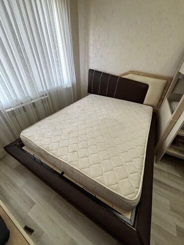 спальня из дерева: Двуспальная кровать — 4