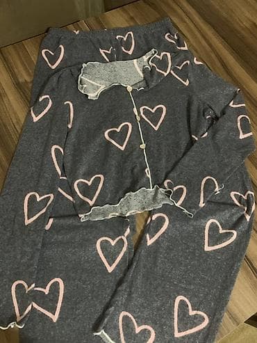 ev paltarları: Qadın pijama dəsti Yenidir her birin 55 azn almisam ama endirimle 45 — 3