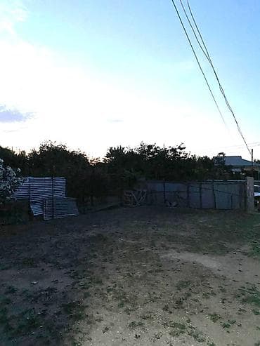 sabuncuda ev: 🏡 Satılır – 16 sot həyət evi 📍 Ünvan: Köhnə Suraxanı ✅ Həyətdə — 6