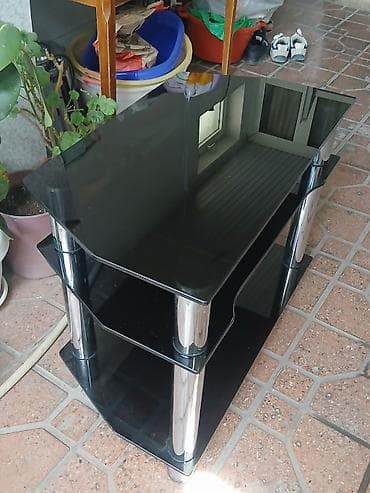 şüşə polka: Düz TV altlığı, Polkalı, Şüşəli — 4