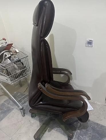 Təkərli, Qolları tənzimlənmir, Süni dəri