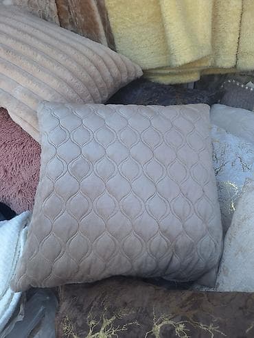 yastıq: Dekorativ Sadə Yastıq — 2