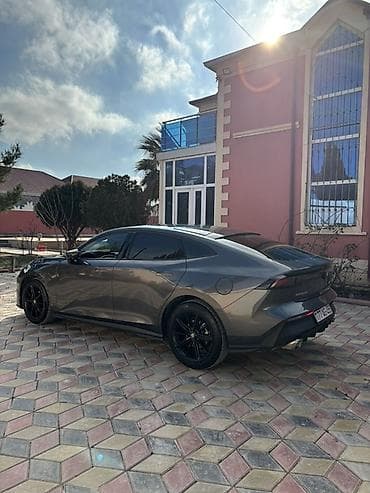 hundai accent 2011: Changan Uni-V: 1.5 l | 2023 il 33000 km Sedan — 2