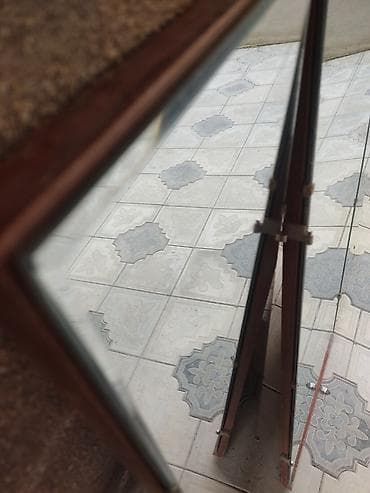 guzguleri: Güzgü Divar üçün — 2