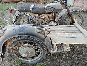 traktorlar t 28: Klassik yan qoşqulu motosiklet – sovet istehsalı köhnə. M model — 2