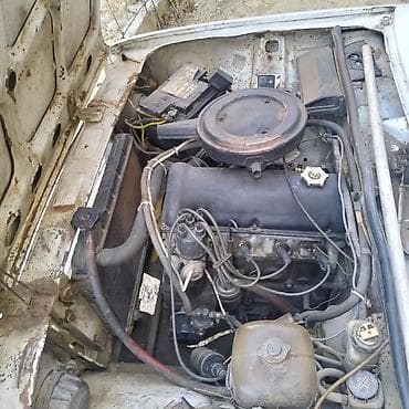 lada oturacaqlar: Lada 2104 universal, ağ rəng. - Kuzov: 5 qapılı universal gövdə, iri — 9