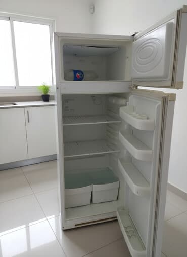 balaca soyuducu: İşlənmiş 2 qapılı Soyuducu Satılır, rəng - Ağ, Təkərli — 2