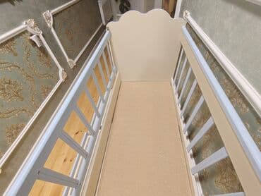 Moskviç: Oğlan və qız üçün, Dördbucaq, Beşik, Dəstsiz, Matrassız, Yellənmə mexanizmsiz — 3