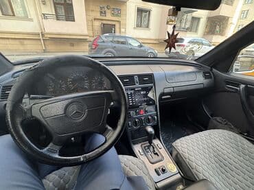 4 goz maşını: Mercedes-Benz C 180: 1.8 l | 1997 il Sedan — 4