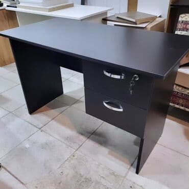 uşaq ucun yazı masası: Yeni, İşçi üçün, Dördbucaq masa — 1