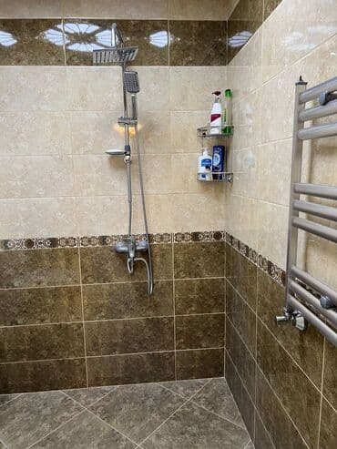 şamaxı ev: Xətai rayonu,Əhmədli metrosu yaxınlığı,Pıtstopun binasi.20 mərtəbənin — 7