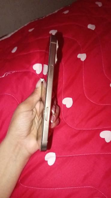 en ucuz iphone 13: IPhone 16 Pro Max, 512 GB, Ağ, Barmaq izi, Simsiz şarj, Face ID — 3