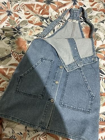 KOTON JEANS denim sarafan - Model: klassik denim sarafan, ön hissəsi — 3