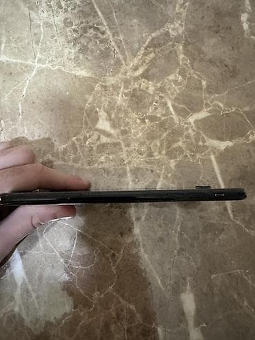 ayfon 30: IPhone 7 Plus, 32 GB, Jet Black, Barmaq izi — 4